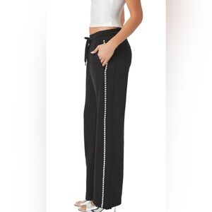 Forever 21 Women's French Terry Rhinestone Wide-Leg Pants, Bedazzled Sweatpants‌